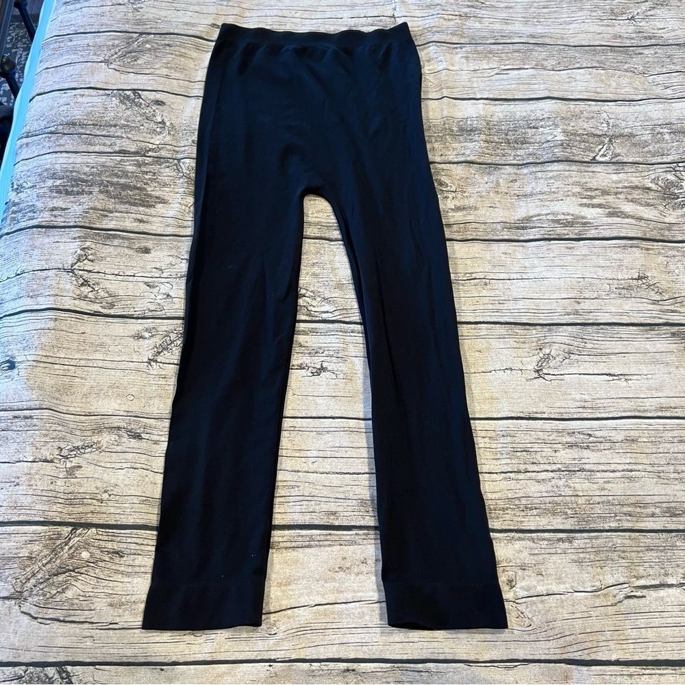 Ingrid & Isabel “Be Maternity” Over Bump Cropped Black Leggings size M/L